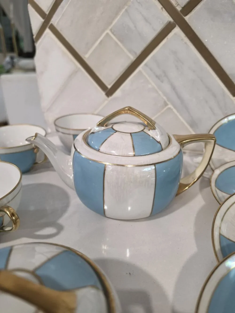 Noritake Tea Set 15-Piece Blue White Pearlescent w/ gold Porcelain Made In Japan
